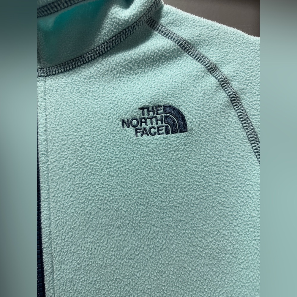 The North Face Girls Full Zip Jacket Fleece Jacket - Picture 4 of 8